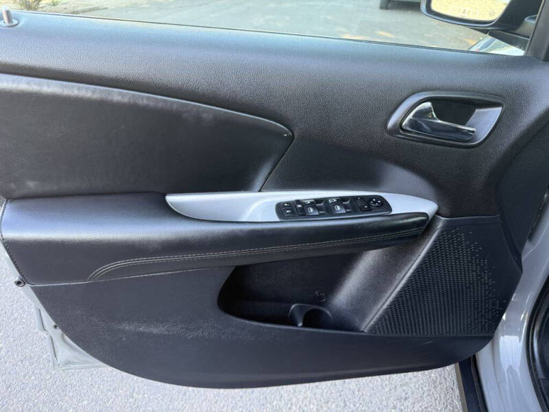 2020 Dodge Journey SE Value