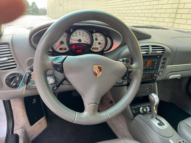 2004 Porsche 911 Carrera 4S