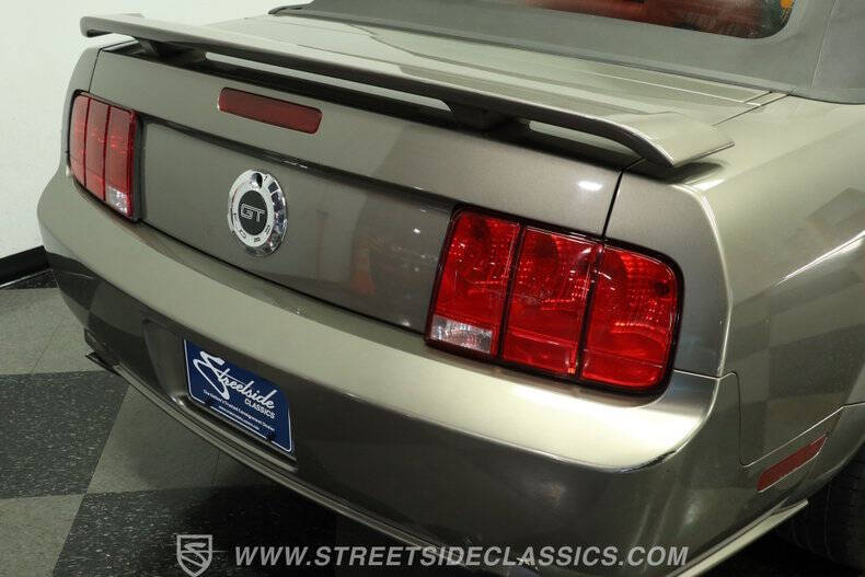 2005 Ford Mustang
