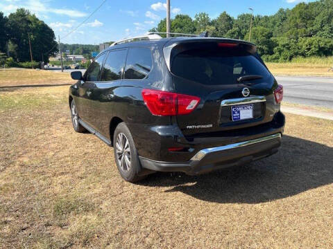 2019 Nissan Pathfinder S