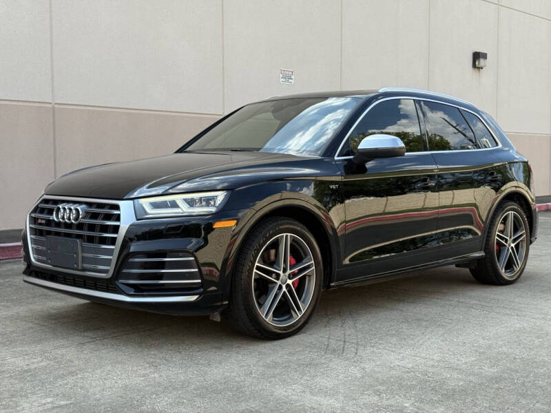 2018 Audi SQ5 Premium Plus's photo