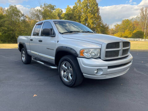 2005 Dodge Ram Pickup 1500 for sale at CR Auto Sales LLC in Jeffersonville IN