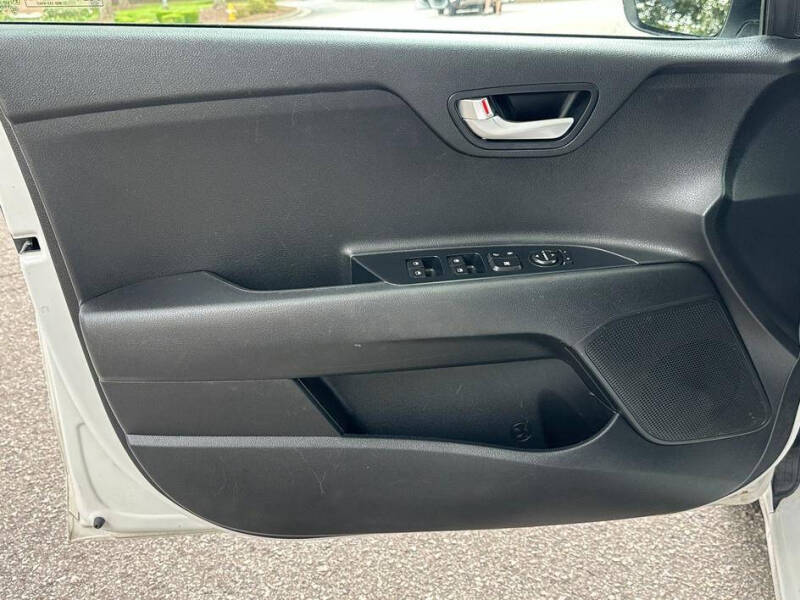 2022 Kia Rio