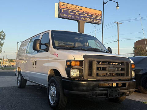 2014 Ford E-Series E-150