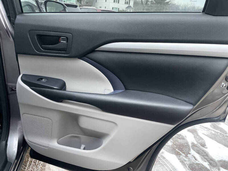 2018 Toyota Highlander LE Plus