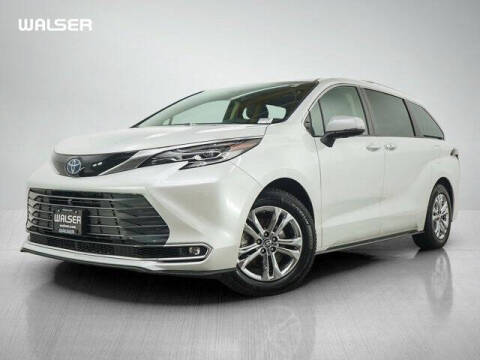 2023 Toyota Sienna Platinum 7-Passenger