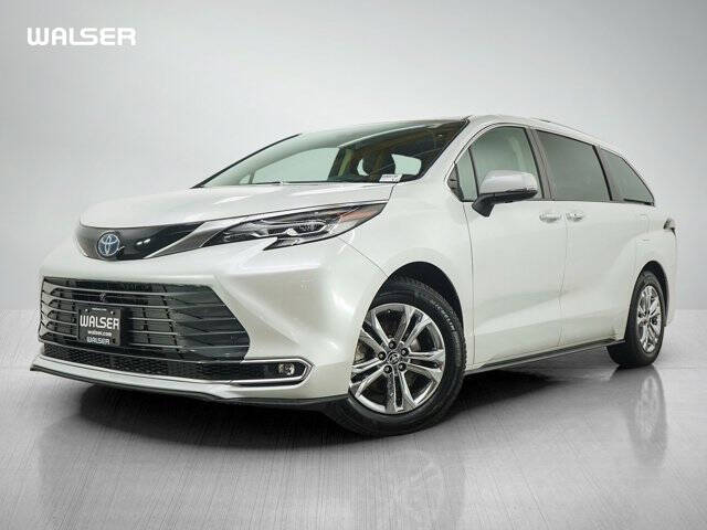 2023 Toyota Sienna Platinum 7-Passenger