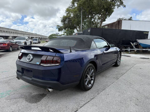 2011 Ford Mustang V6 Premium