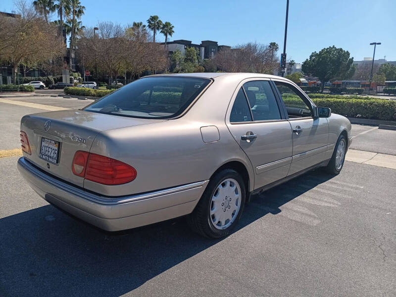 1998 Mercedes-Benz E-Class E 320