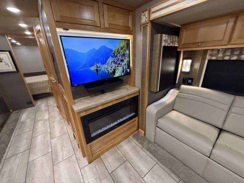 2021 Tiffin Allegro Open Road