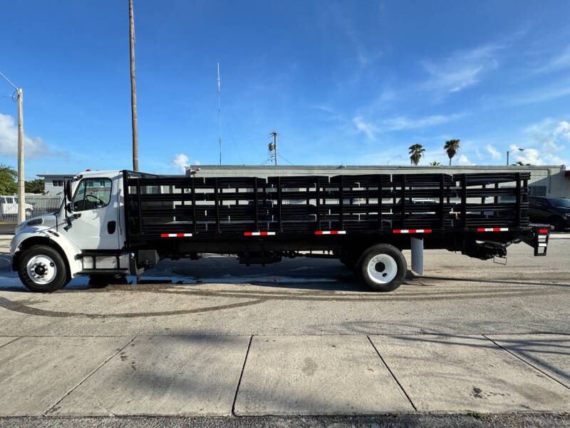 2016 Freightliner M2 106