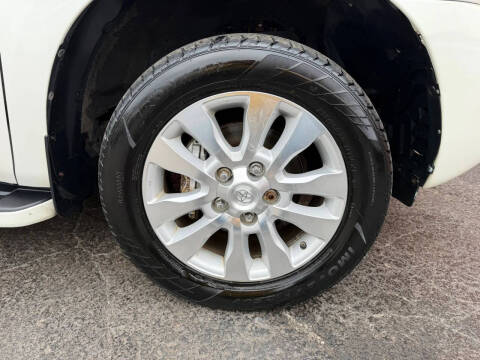 2014 Toyota Sequoia Platinum