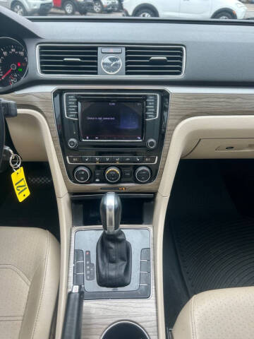 2016 Volkswagen Passat