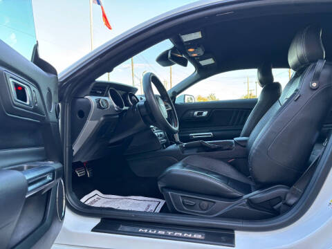 2022 Ford Mustang EcoBoost Premium