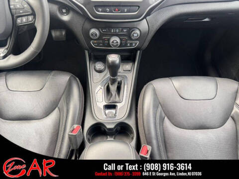 2023 Jeep Cherokee Altitude Lux