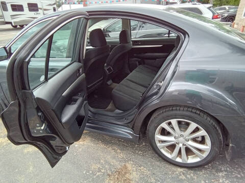 2013 Subaru Legacy 2.5i Premium