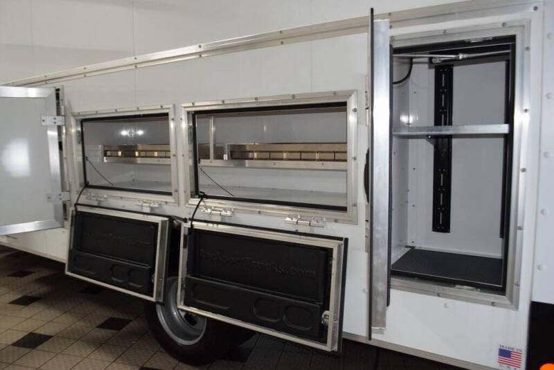 2025 Chevrolet Express 4500