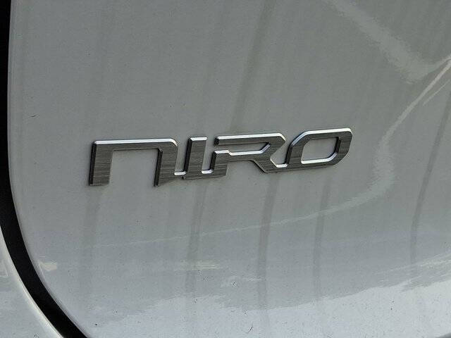 2025 Kia Niro EX
