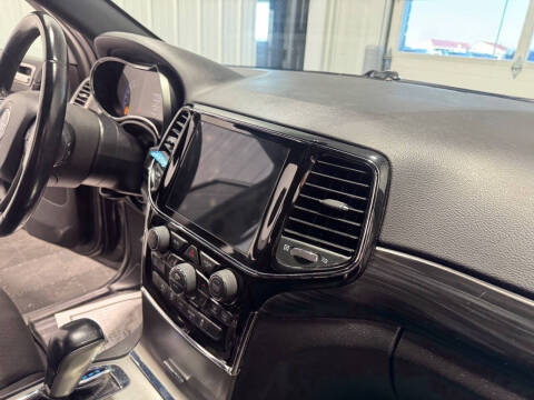 2020 Jeep Grand Cherokee Laredo E