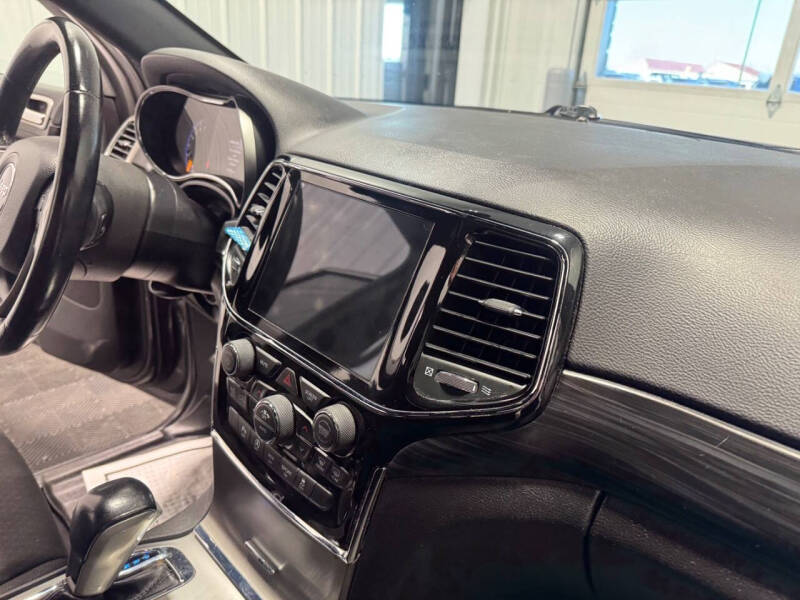 2020 Jeep Grand Cherokee Laredo E