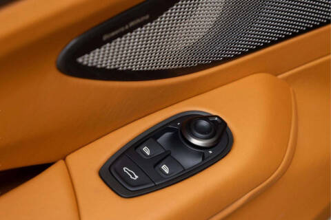 2026 Aston Martin Vantage Roadster