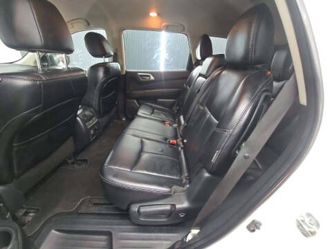 2018 Nissan Pathfinder SL