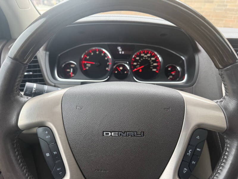 2013 GMC Acadia Denali