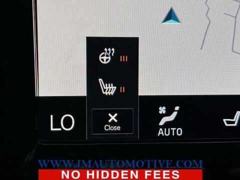 2022 Volvo XC40 T5 Momentum