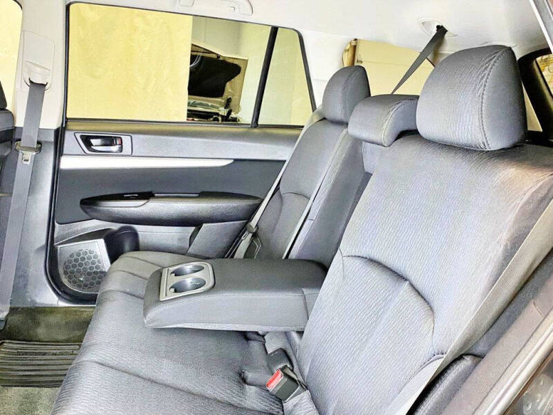 2011 Subaru Outback 2.5i Premium