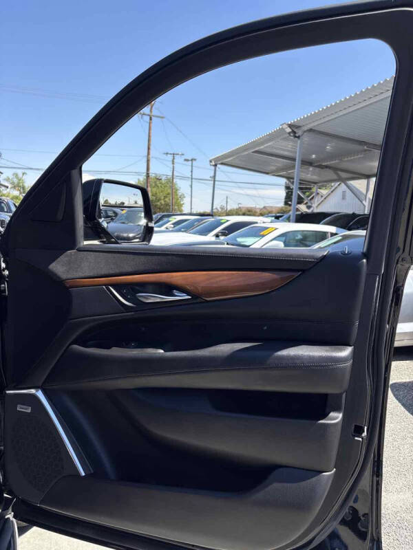 2020 Cadillac Escalade ESV Luxury