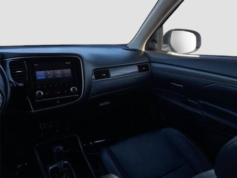 2020 Mitsubishi Outlander SEL