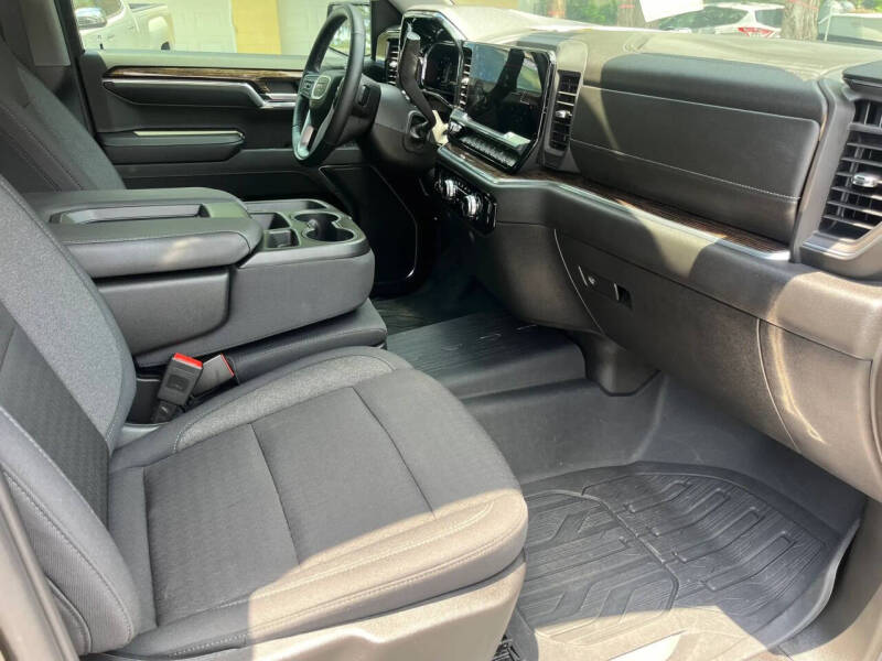 2024 GMC Sierra 1500
