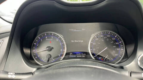 2015 Infiniti Q50 Premium