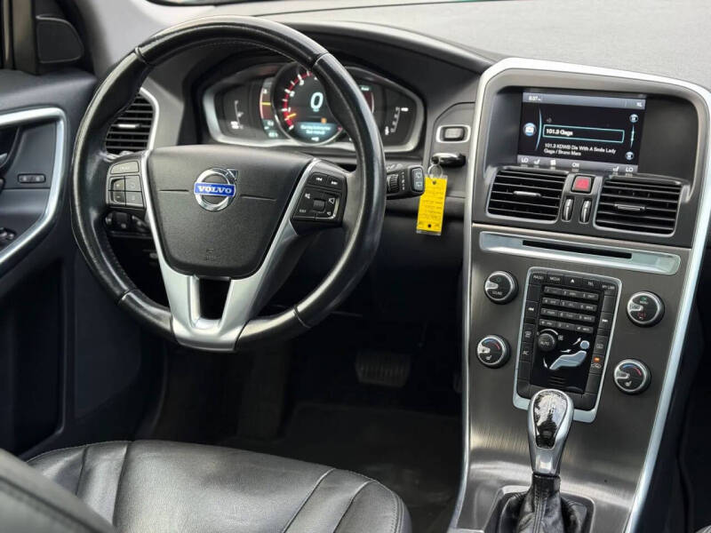 2015 Volvo XC60 3.2 Premier