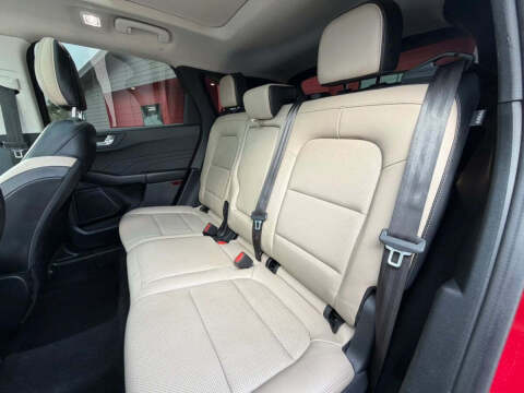 2021 Ford Escape SEL
