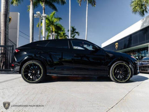 2022 Lamborghini Urus
