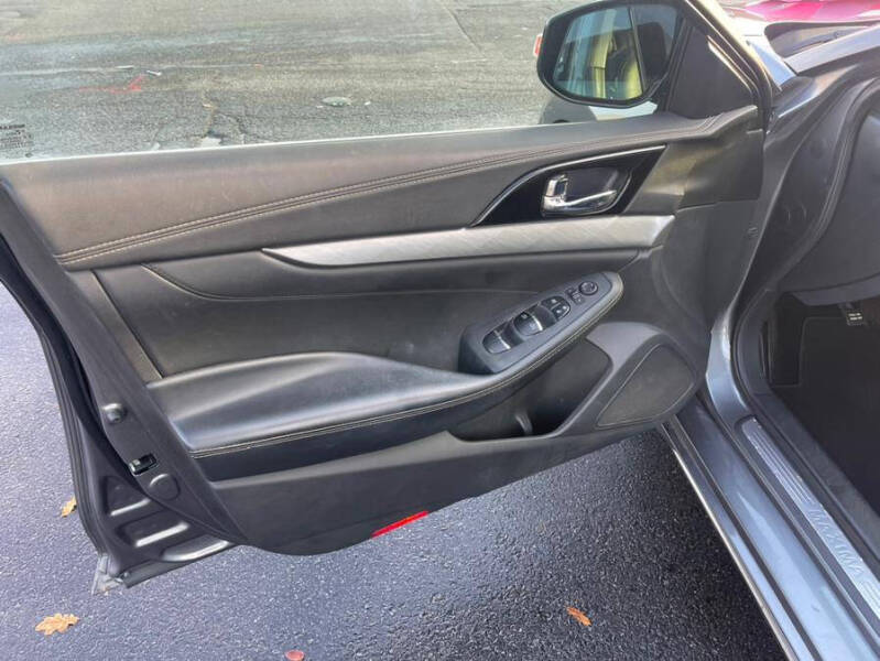 2017 Nissan Maxima