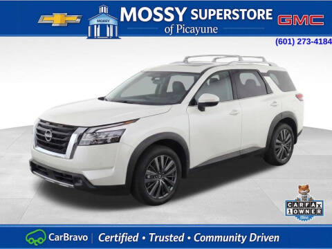 2024 Nissan Pathfinder SL