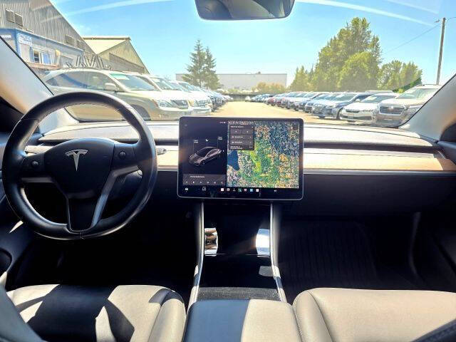 2018 Tesla Model 3 Mid Range