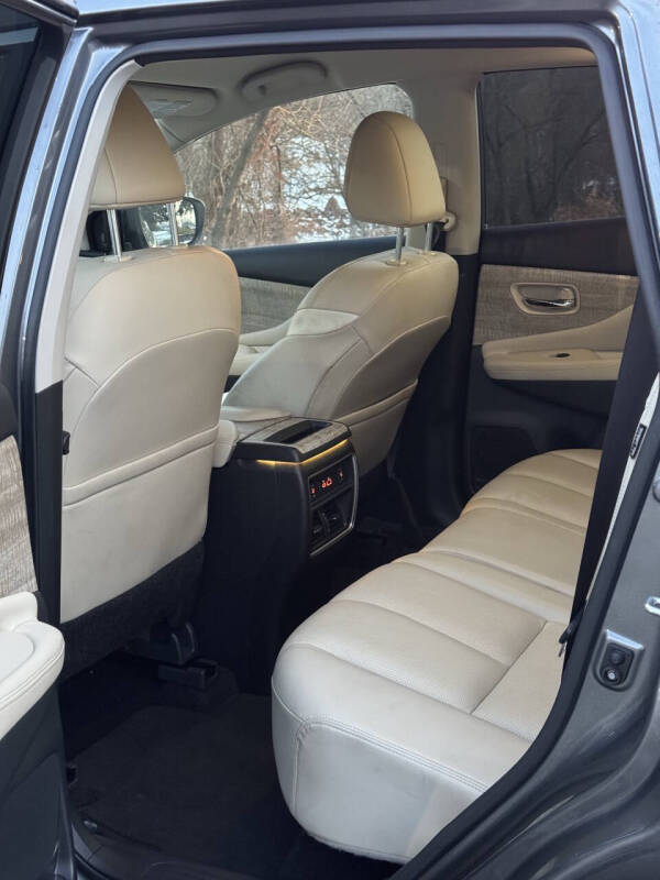 2023 Nissan Murano SL