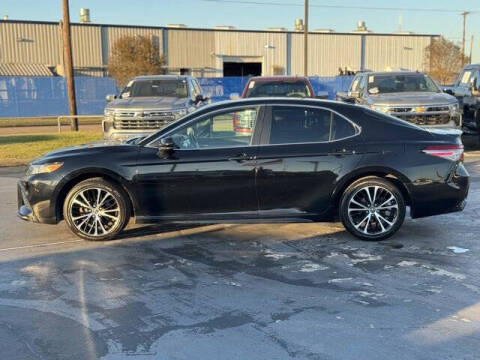 2019 Toyota Camry SE