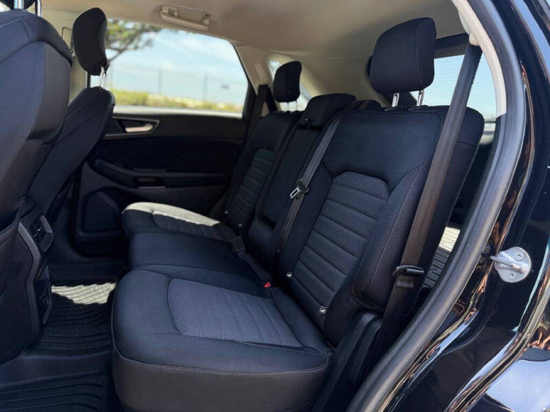 2018 Ford Edge SE