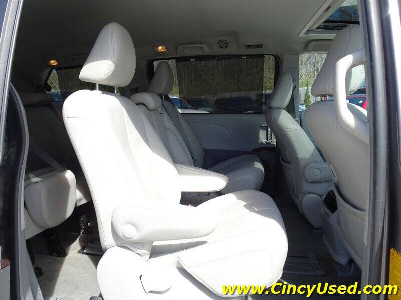 2014 Toyota Sienna XLE 8-Passenger