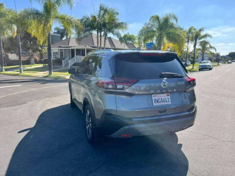 2021 Nissan Rogue SV