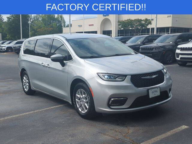 2023 Chrysler Pacifica Touring L