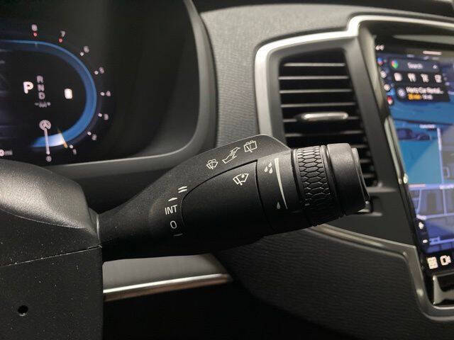 2025 Volvo XC90 B5 Core Bright Theme