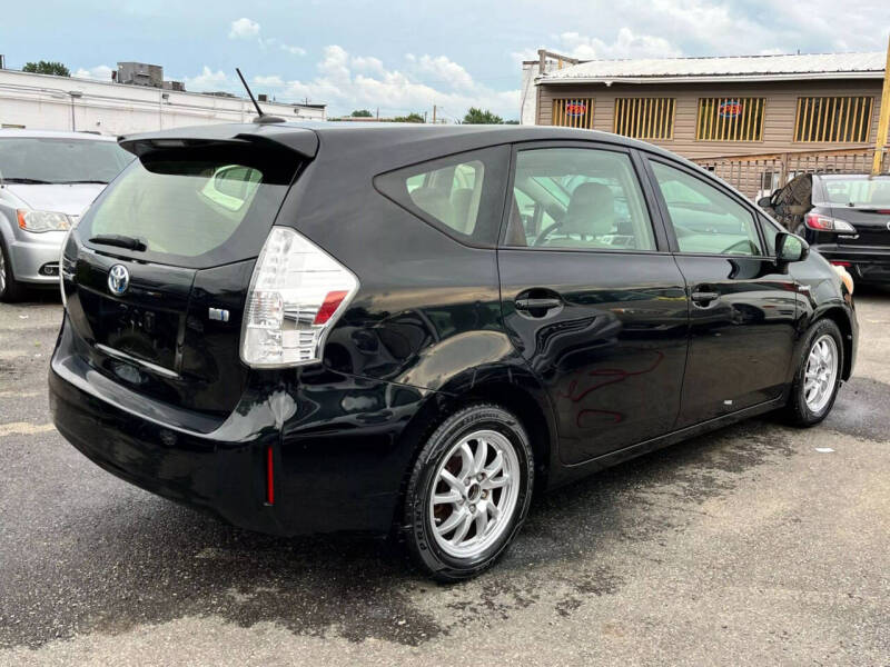 2012 Toyota Prius v