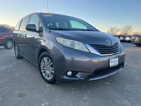 2014 Toyota Sienna Limited 7-Passenger