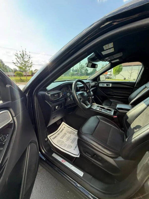 2023 Ford Explorer ST-Line