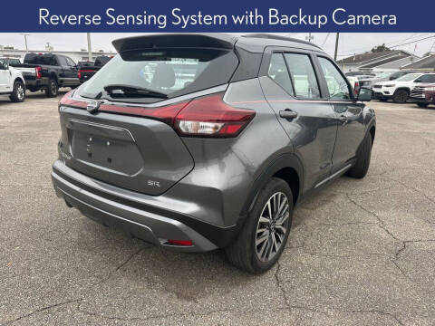 2024 Nissan Kicks SR